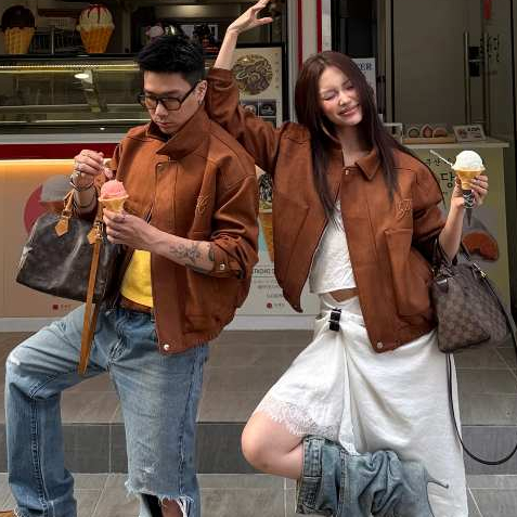 Áo khoác da lộn form boxy thêu logo 3D Aiai Faux Suede Jacket | AIAI Official