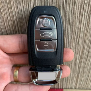 Vỏ remote smartkey Audi Q5 Q7