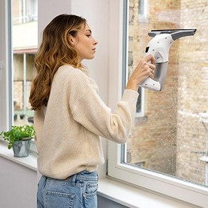 MÁY LAU KÍNH KARCHER WV1 PLUS ,BẢO HÀNH 1 NĂM