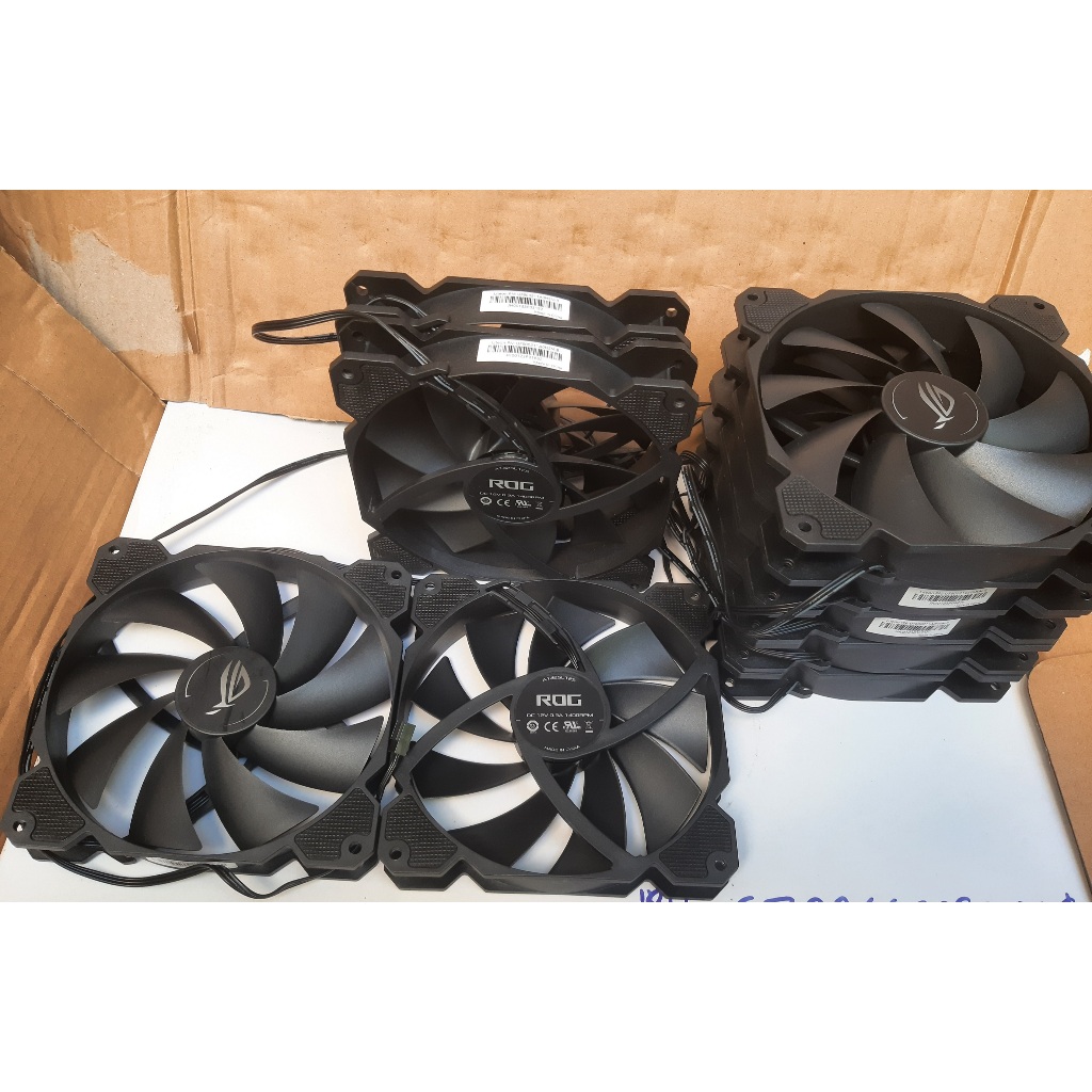 Quạt Tản nhiệt PC Asus Rog 140 x 140 x 25mm Chính hãng Tháo Case HELIOS GX601