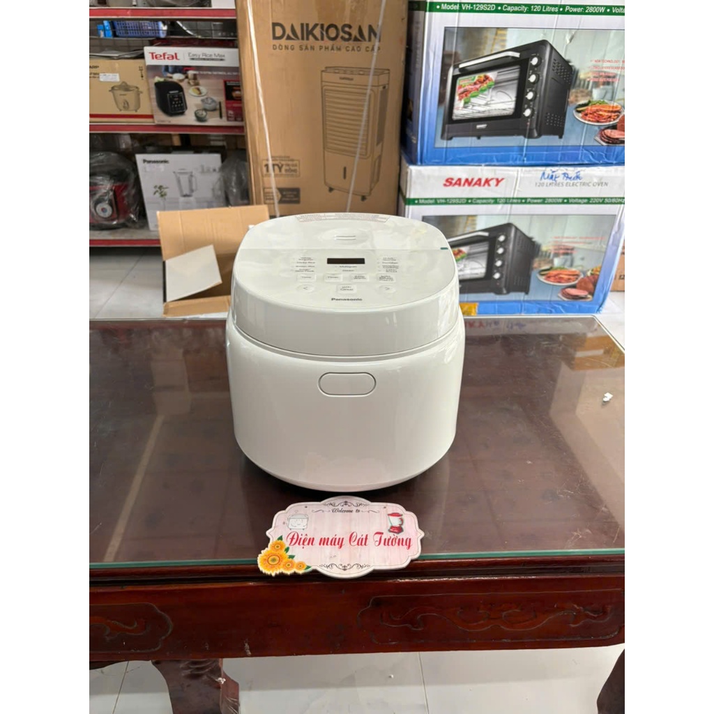 Nồi cơm điện tử Panasonic 1.8 lít SR-DL184WRA công suất 810w, hàng chính hãng - Hàng trưng bày