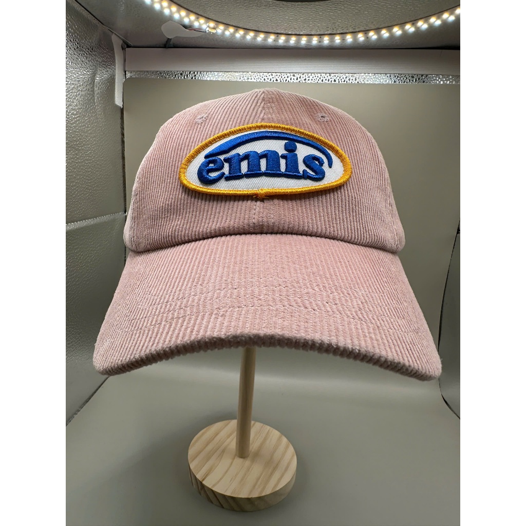 Mũ lưỡi trai Emis