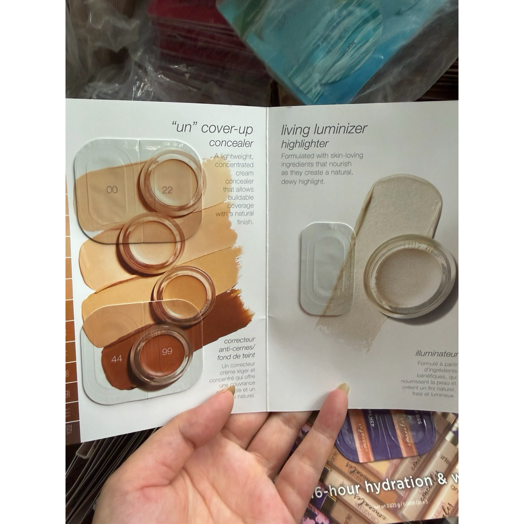 che khuyết điểm và bắt sáng rms beauty