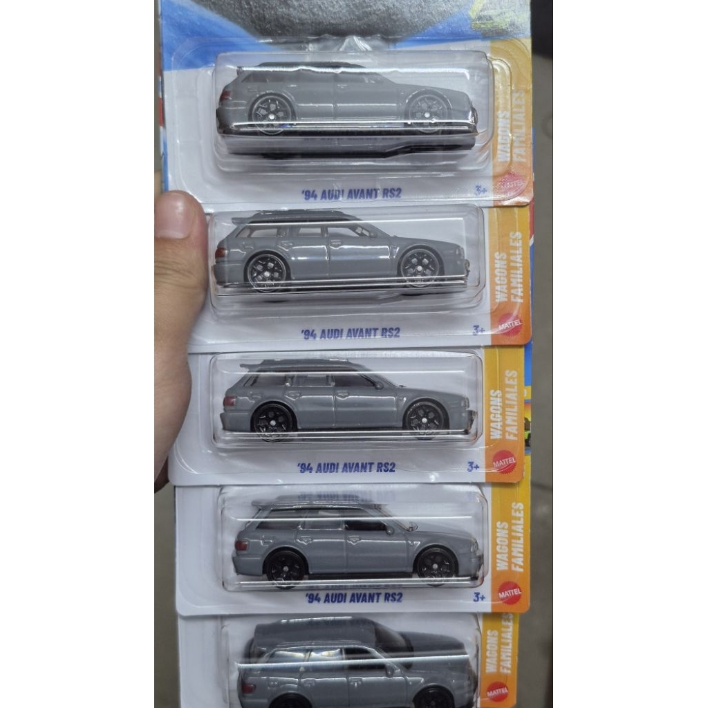Mô hình xe đồ chơi HotWheels 94 Audi Avant RS2