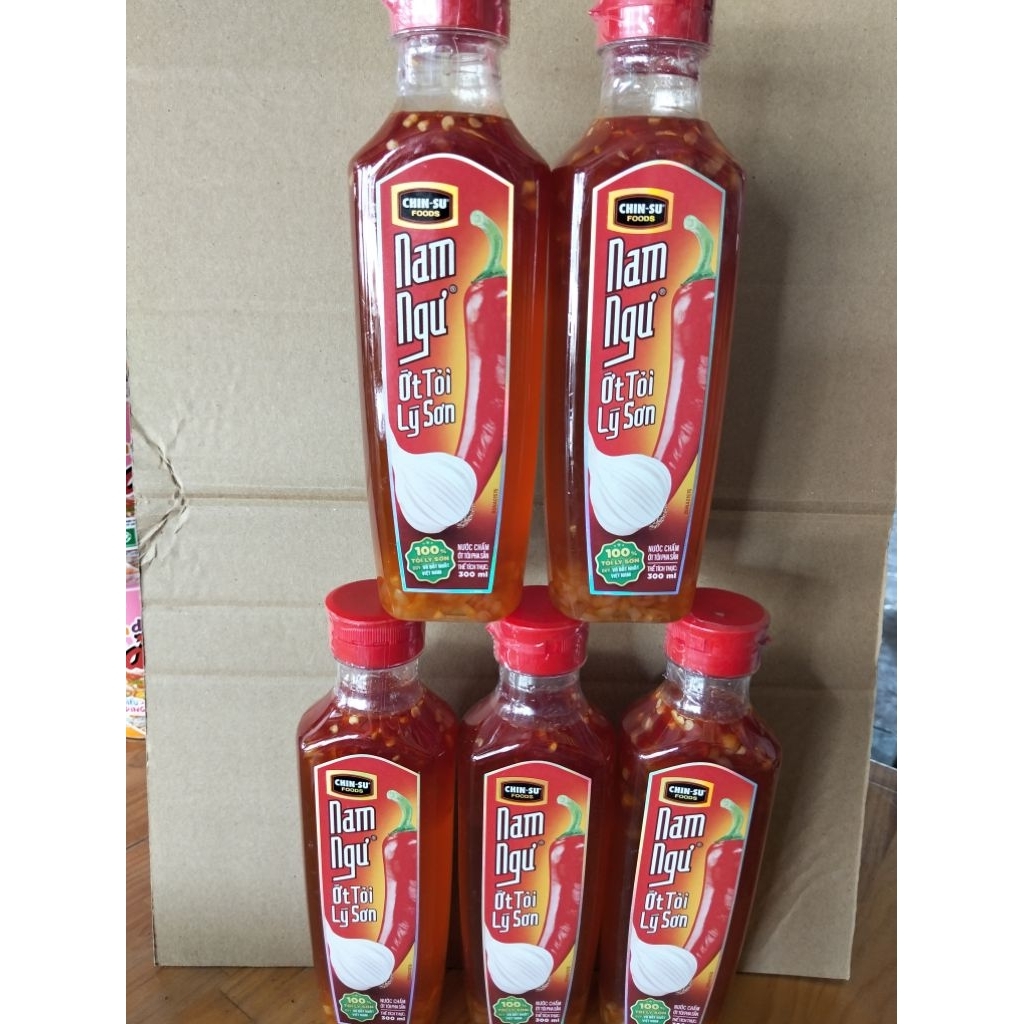 nước mắm tỏi ớt chinsu 300ml