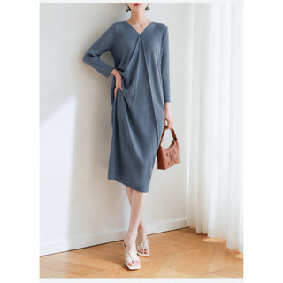 Đầm tay dơi chất vải thun lò xo dập ly cao cấp, thiết kế cổ V, thân trên rộng và thân dưới bút chì tôn dáng - 55Kg.Linh