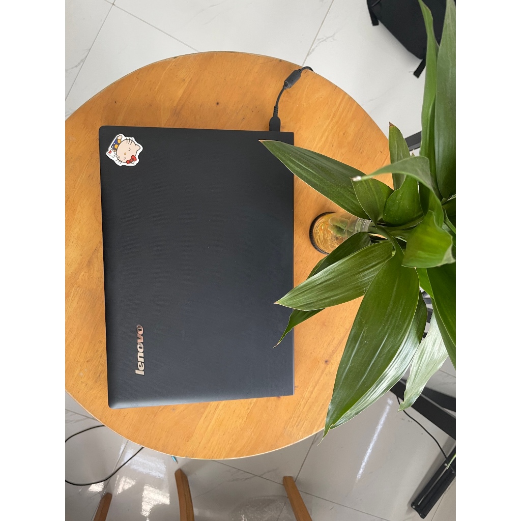 Lap top cũ Lenovo G50-70, 8GB RAM 240GB SSD, mỏng, đẹp
