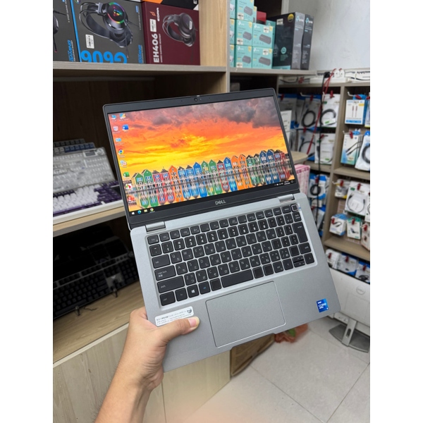Laptop Dell Latitude 5320 i5-1145G7 8GB/256GB