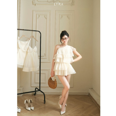LYRA - SET Áo lệch vai kèm quần kiểu tầng mây bồng bềnh phong cách tiểu thư Hàn Quốc phù hợp đi chơi, đi biển LWNSE022