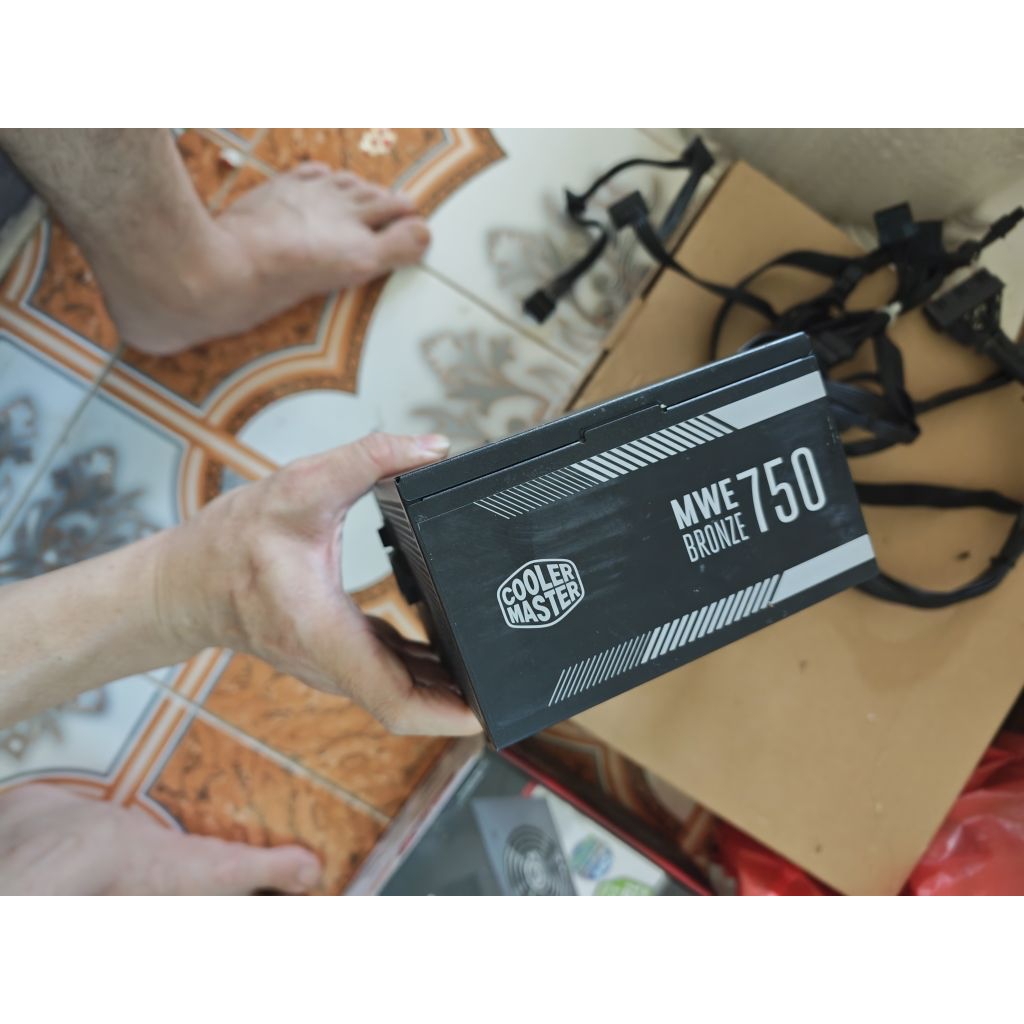 nguồn Cooler Master 750w 80 plus bronze.      Quạt Lạnh CPU Brand Model 120mm, Tốc Độ 1200 RPM,