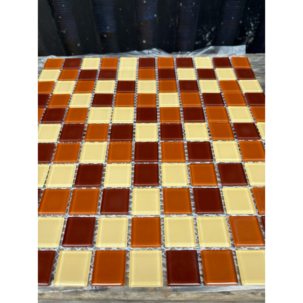 Gạch mosaic trộn màu cao cấp. gạch mosaic thuỷ tinh. tấm làm mát hamter. tấm mosaic