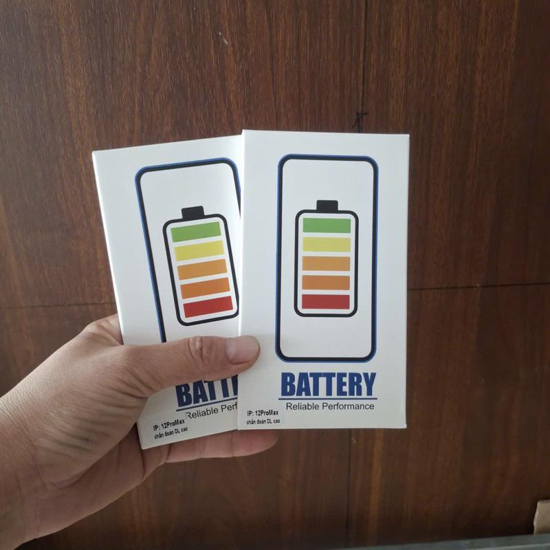 Pin 13 thường.  Pin chuẩn đoán dung lượng cao, tỷ lệ lỗi ~0; bảo hành 12 tháng