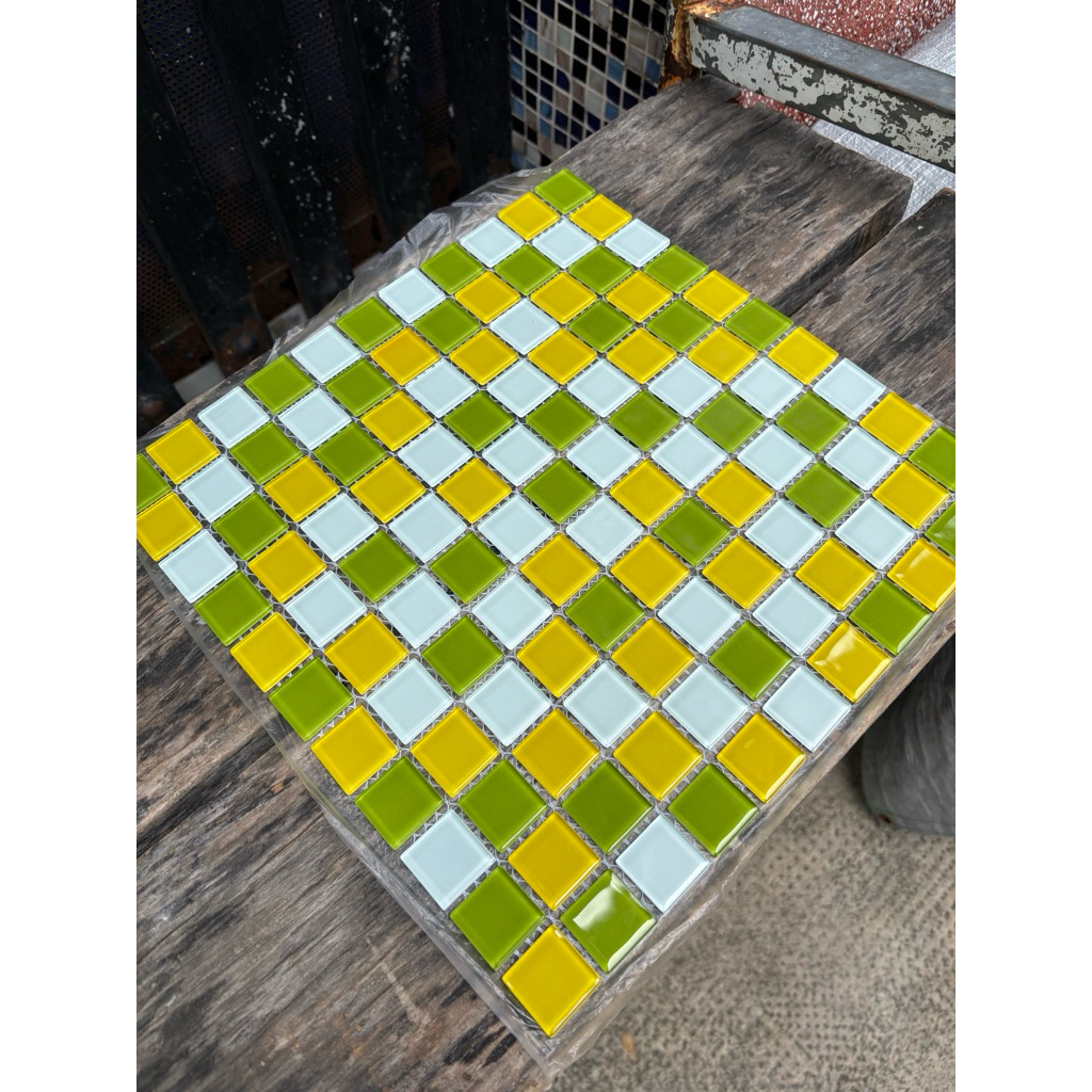 Gạch mosaic thuỷ tinh cao cấp. Tấm dán mosaic thuỷ tinh. tấm làm mát