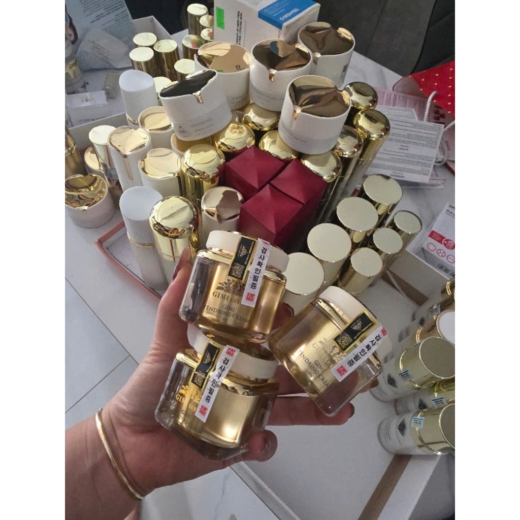 Kem Dưỡng Phục Hồi Ban Ngày Tendering Serum Gimi Luxury Gold Hàn Quốc 30ml
