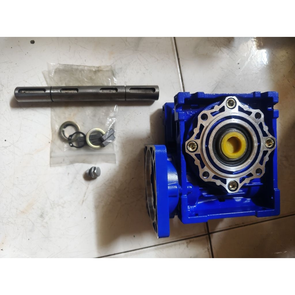 Hộp số giảm tốc trục vít  (Hộp Số NMRV040-86 1/10- 1/30)