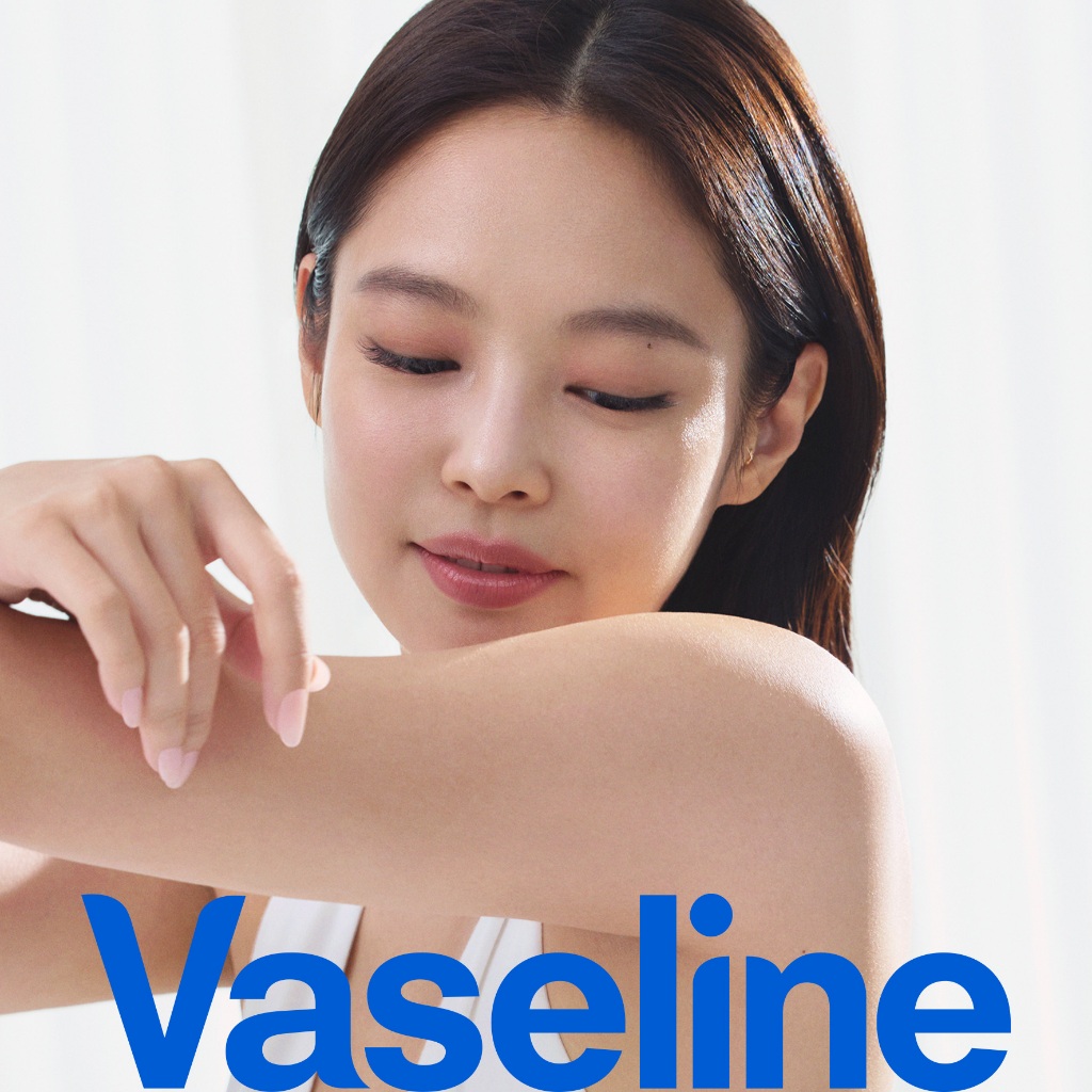 Serum Vaseline Gluta-Hya Dưỡng Da Sáng Mịn Sau 5 Ngày 300ML (bao bì tùy đợt nhập hàng) | BigBuy360 - bigbuy360.vn