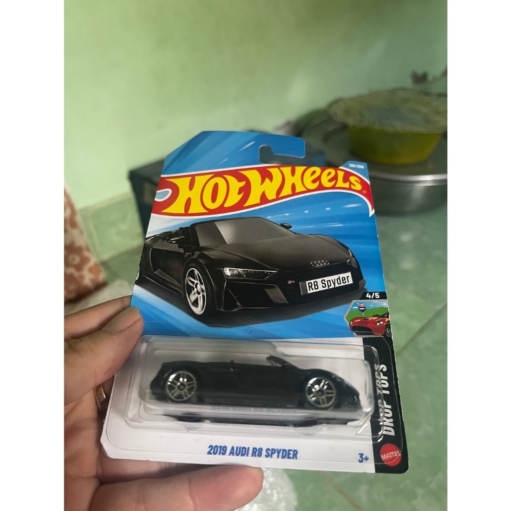 [Hot wheels khuyến mãi] Xe Hot Wheels 2019 Audi R8 Spyder | Đen