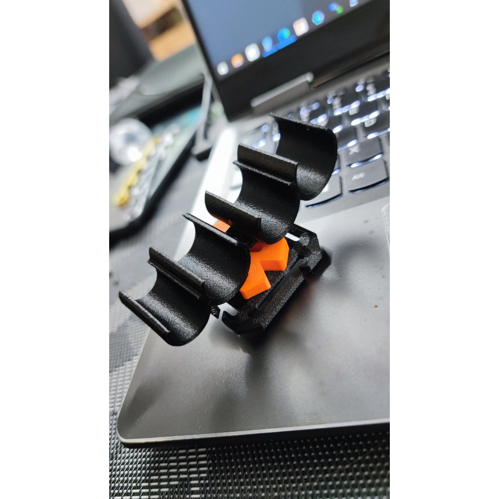 Syringe holder for molle system - carbon fiber nylon FDM printed