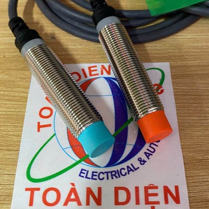 Cảm biến tiệm cận từ dạng tròn phi 12, ngõ ra NPN hoặc PNP / NO hoặc NC