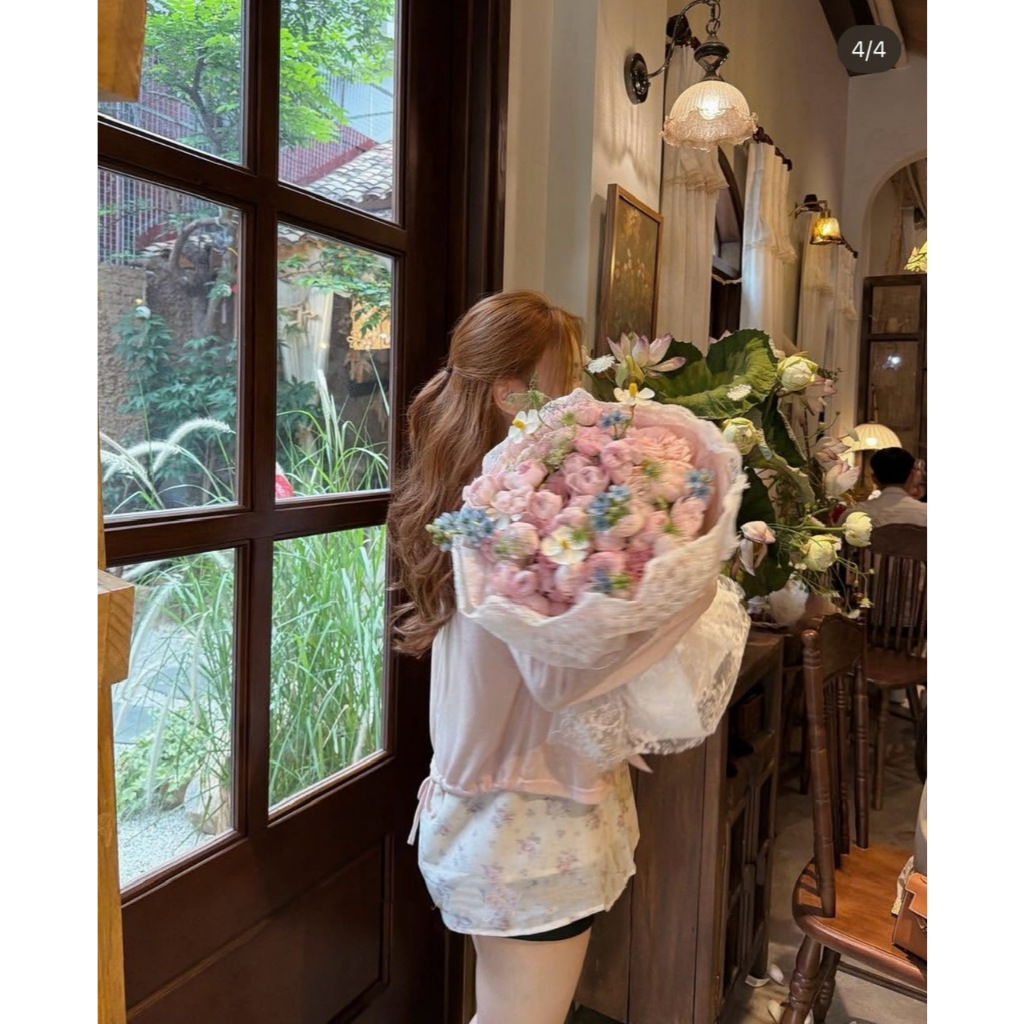 ( MÃ 5751) SET ÁO 2 DÂY HOA NHÍ RÚT NƠ NGỰC VẢI THÔ ĐŨI MIX ÁO CARDIGAN KHOÁC NGOÀI NHẸ NHÀNG - DÀNH CHO NỮ | BigBuy360 - bigbuy360.vn