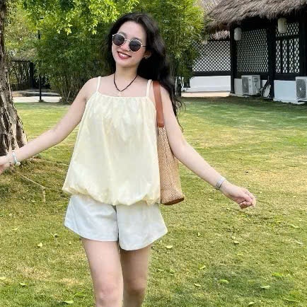 Áo 2 dây chun bo chất gió mềm mát dáng bí phồng đi chơi đi biển A506 SUTANO | BigBuy360 - bigbuy360.vn