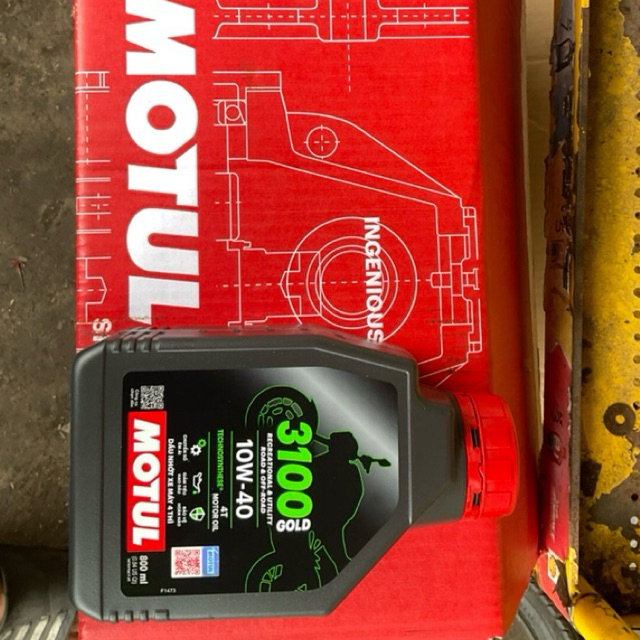 giá sỉ 10 chai MOTUL 3100 GOLD 10W 40 800 ML DẦU NHỚT XE MÁY MOTUL 3100 GOLD
