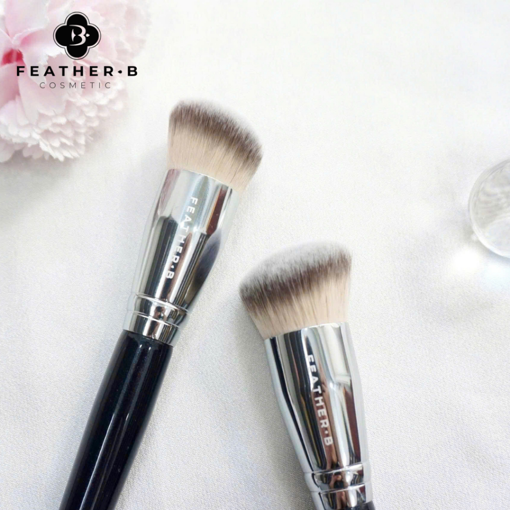 Cọ tán kem nền Feather B 132 Foundation Brush