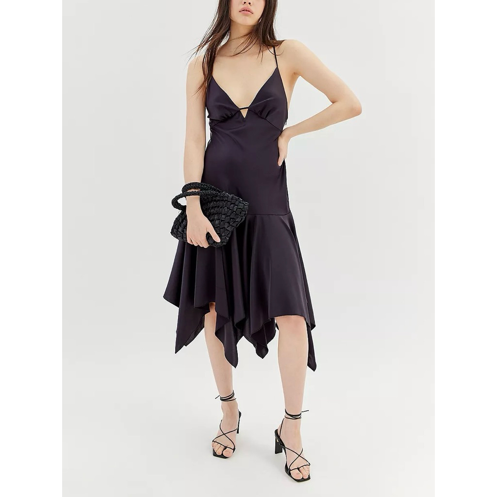 Đầm dây lụa Urban Outfitters