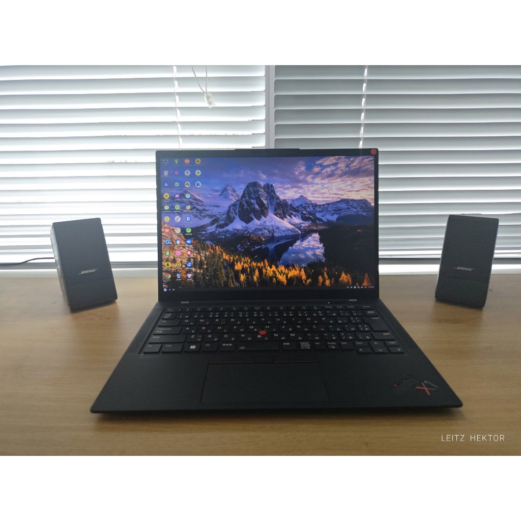 Laptop 2 in1 Thinkpad X1 Carbon gen 10 | Core™ i5-1235U | DDR5 8GB | Nvme 256GB  |14 inch FHD