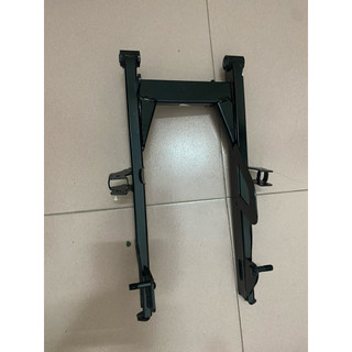 càng sau xe máy cúp kiểng đời mới lắp vừa cho xe việt thái