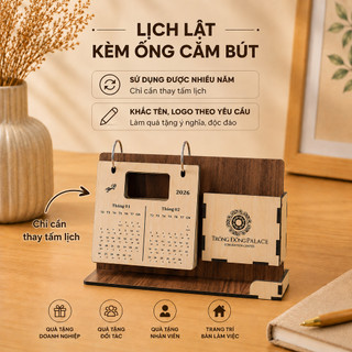 Lịch lật 2026 kèm ống đựng bút để bàn - Mộc Việt Decor khắc theo yêu cầu