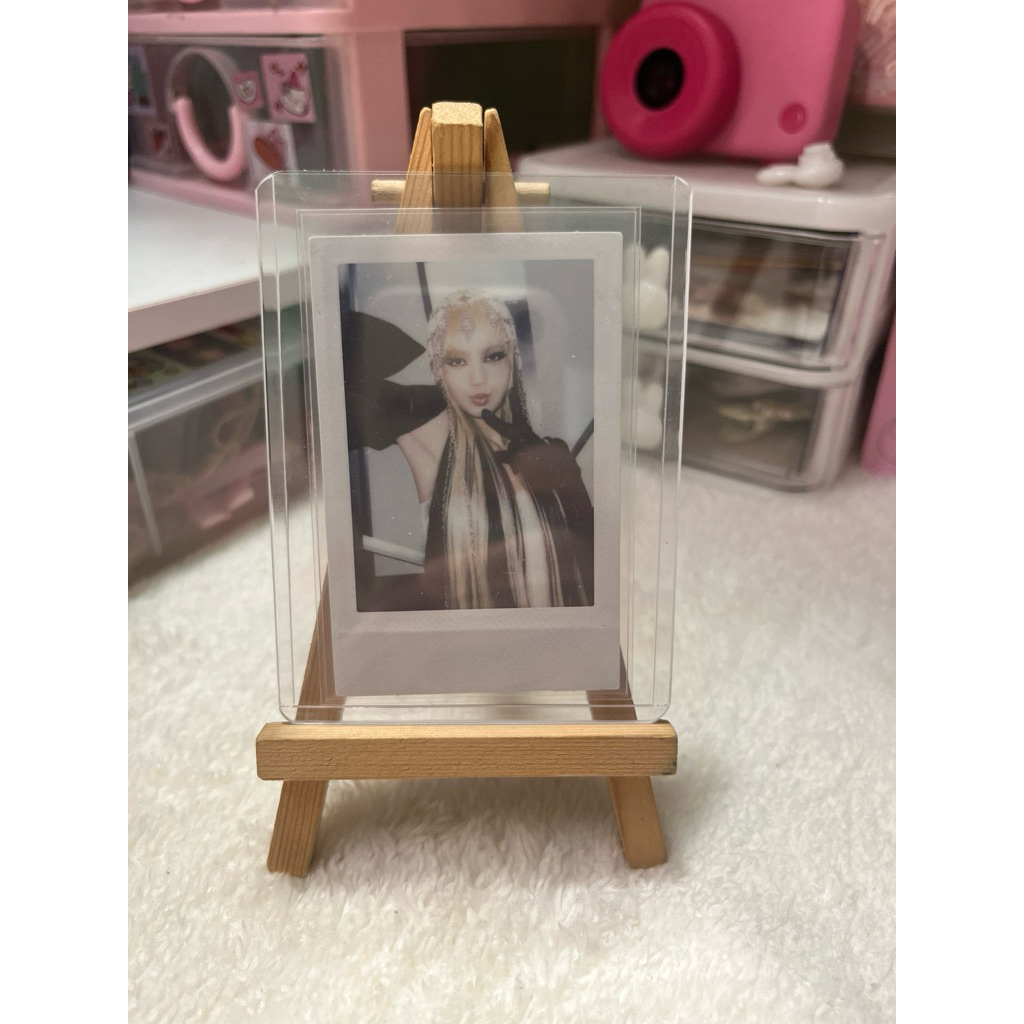 card off pola Lisa Blackpink