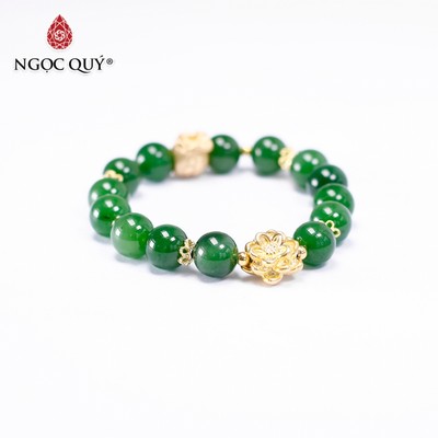 Vòng tay đá Ngọc bích tự nhiên phối charm - Mẫu VC0405 - Ngọc Quý