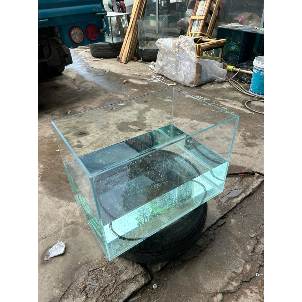 Bể cá siêu trong 70x40x40 kính 8ly, giao hàng toàn quốc