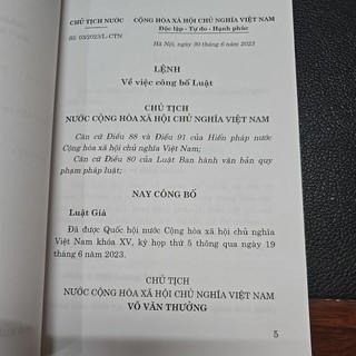 Sách - Luật giá năm 2023 (NXB Chính trị quốc gia sự thật)