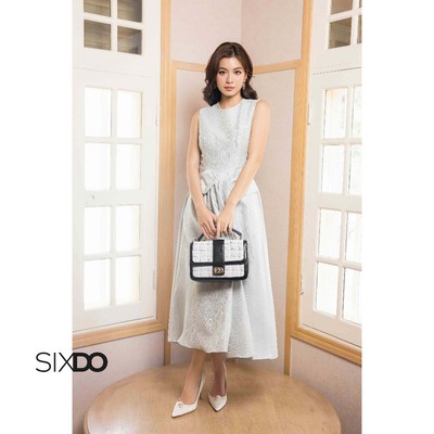 Đầm dáng xòe cổ tròn sát nách dáng dài SIXDO (Light Blue-Grey Woven Flared Dress)