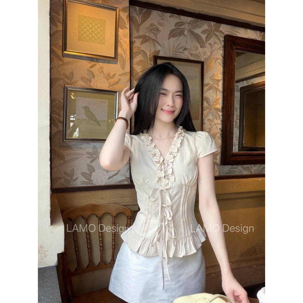 Áo sơ mi áo kiểu nữ cổ bèo dây cột nơ trẻ trung LAMO - B1581 | BigBuy360 - bigbuy360.vn