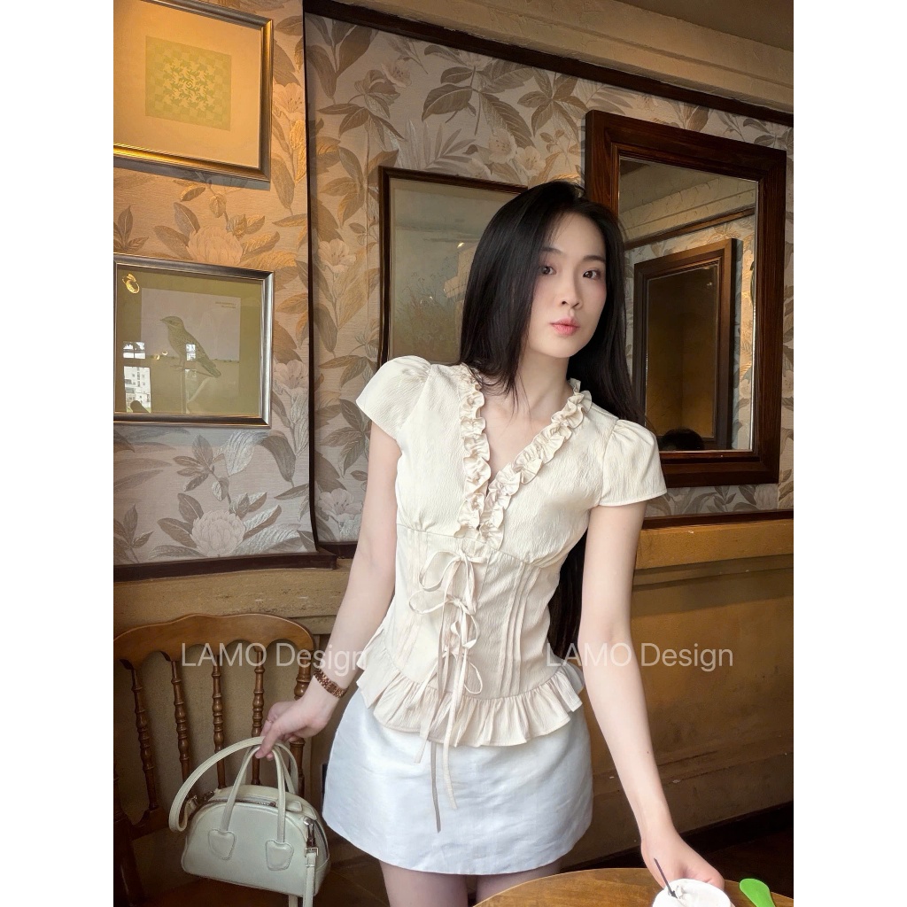 Áo sơ mi áo kiểu nữ cổ bèo dây cột nơ trẻ trung LAMO - B1581 | BigBuy360 - bigbuy360.vn