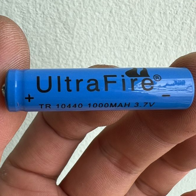 Pin Sạc Li-ion UltraFire 10440 3.7V 1000mAh Kích Thước Pin Đũa AAA