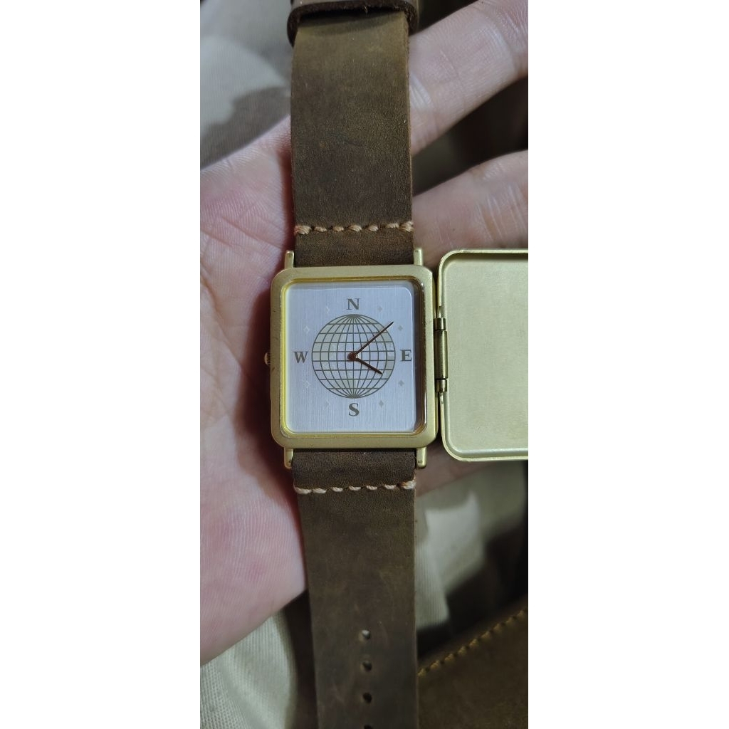 Đồng hồ Tank Junko Shimada bản kỷ niệm seiko