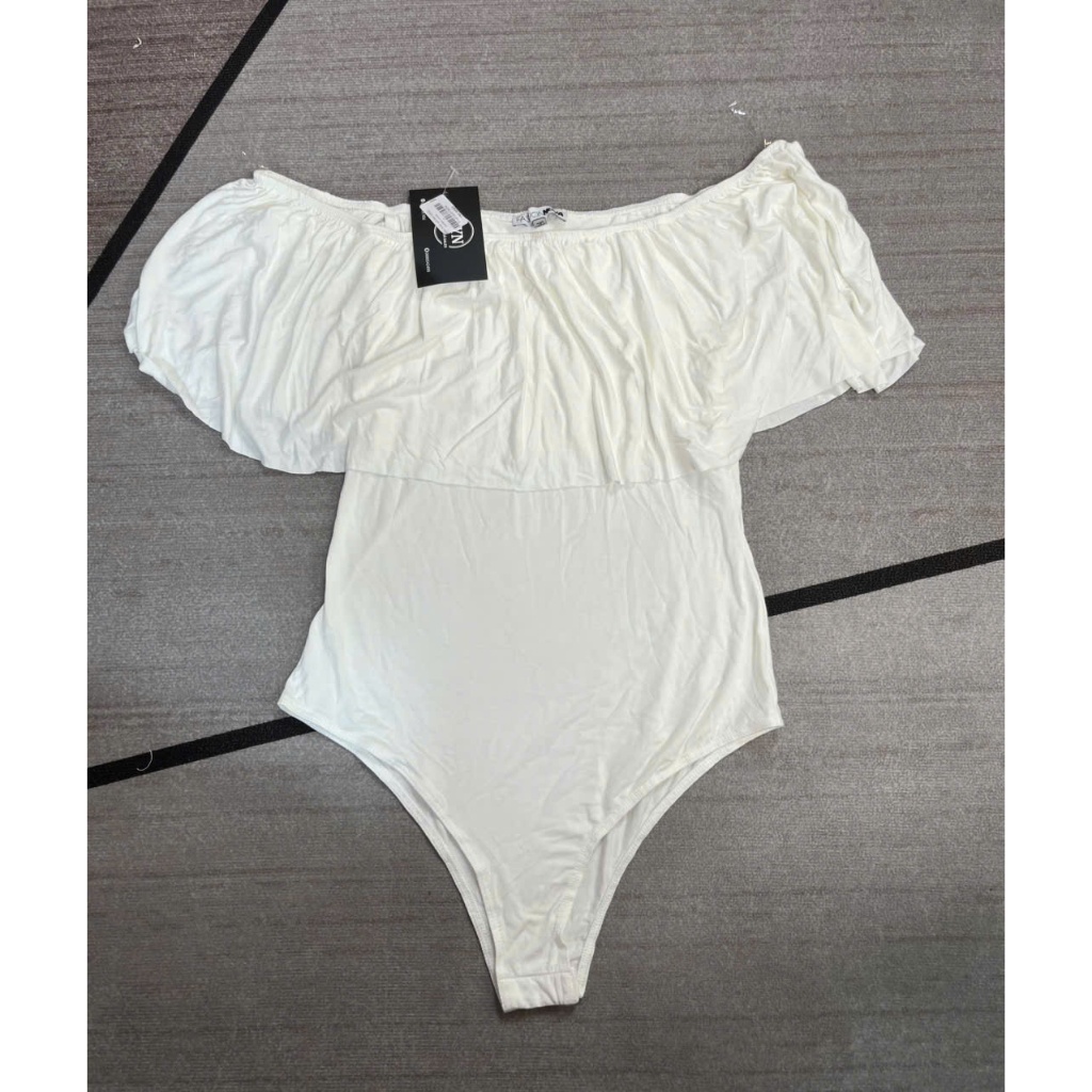 a606 body suit bèo trắng fashion nova