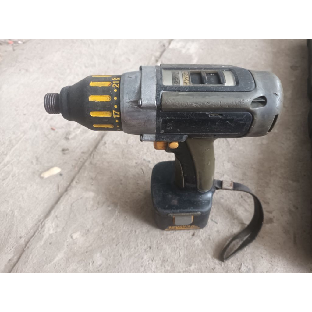 Chuyên vít búa National EZ6505 12v, hàng nhật bãi