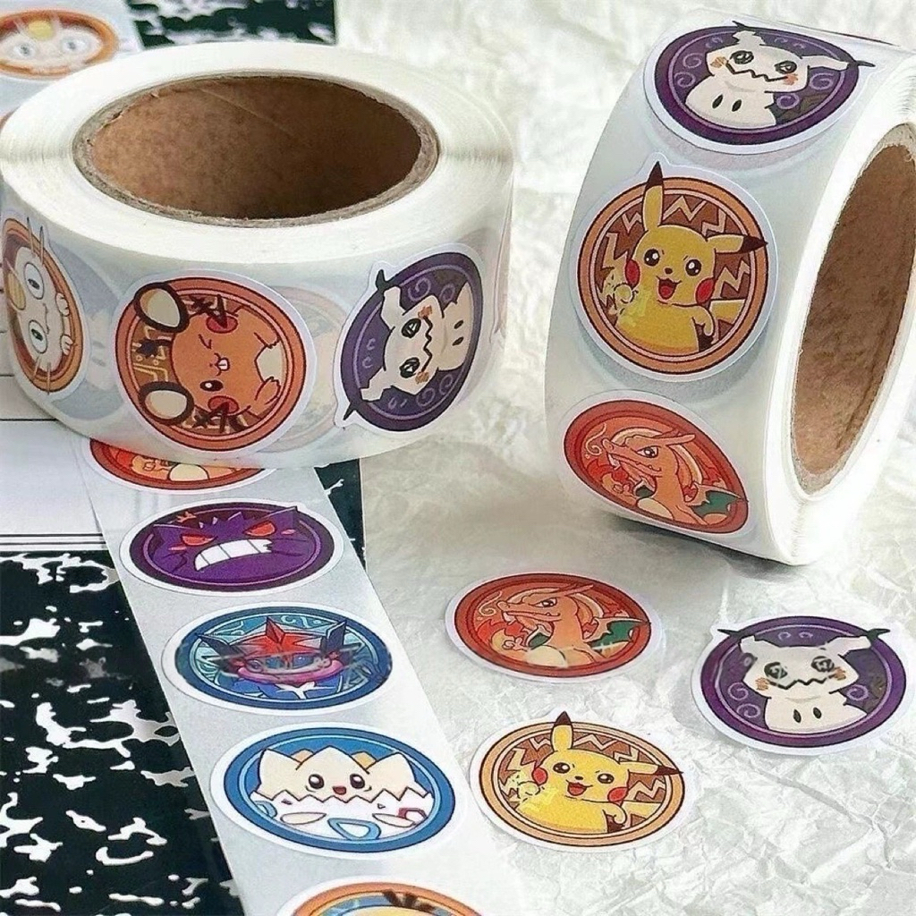Cuộn Sticker Pokémon Chibi 500 Tem Dán Cuộn – Pikachu, Charizard, Gengar, Mimikyu – Sticker Trang Tr
