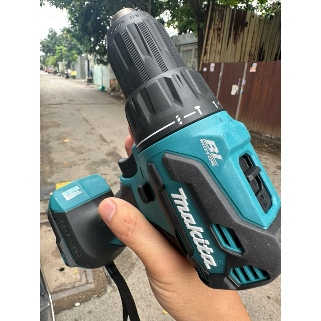 Khoan 3cn Makita DHP490 18v ko than new hãng lực 65N/m tua 1900v/p kẹp 13ly autolock