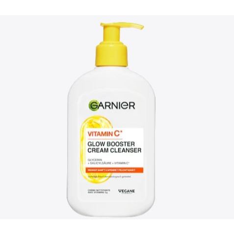 Gel rửa mặt Garnier làm sáng da chứa Vitamin C