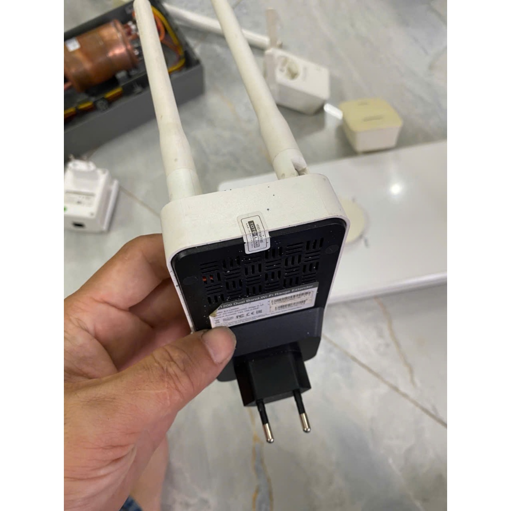 Kích sóng Wi-Fi Băng Tần Kép Totolink EX1200M Chuẩn AC1200 - Cũ còn tốt Chính Hãng