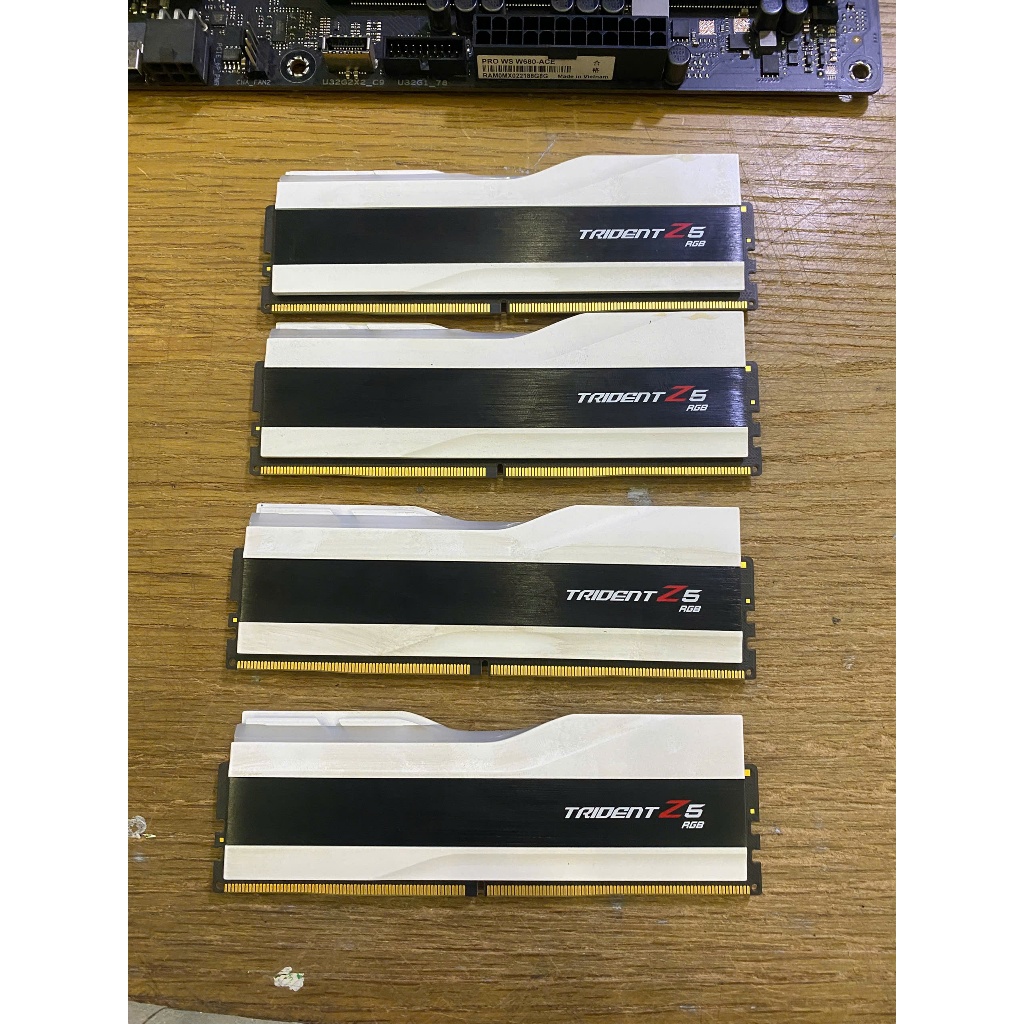 RAM GKSILL TRIDENT Z5 16G BUS 6000 ( 16GX1 )