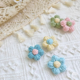 Bông Hoa Ghim Cài Móc Khoá Bằng Len Xinh Xắn Nhiều Màu Sắc | @wis.crochet