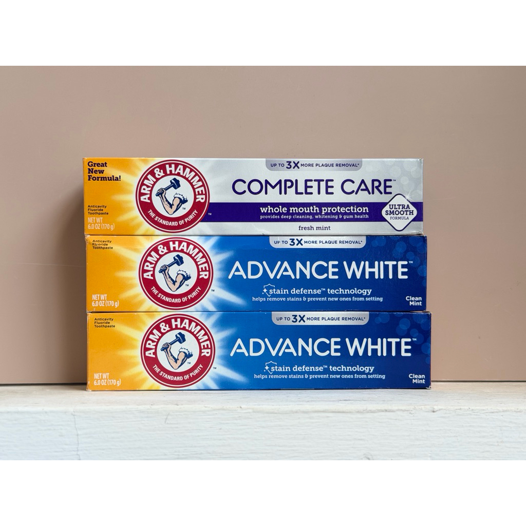 Kem đánh răng ARM & HAMMER làm trắng răng Advance White Extreme Whitening Toothpaste(170g)