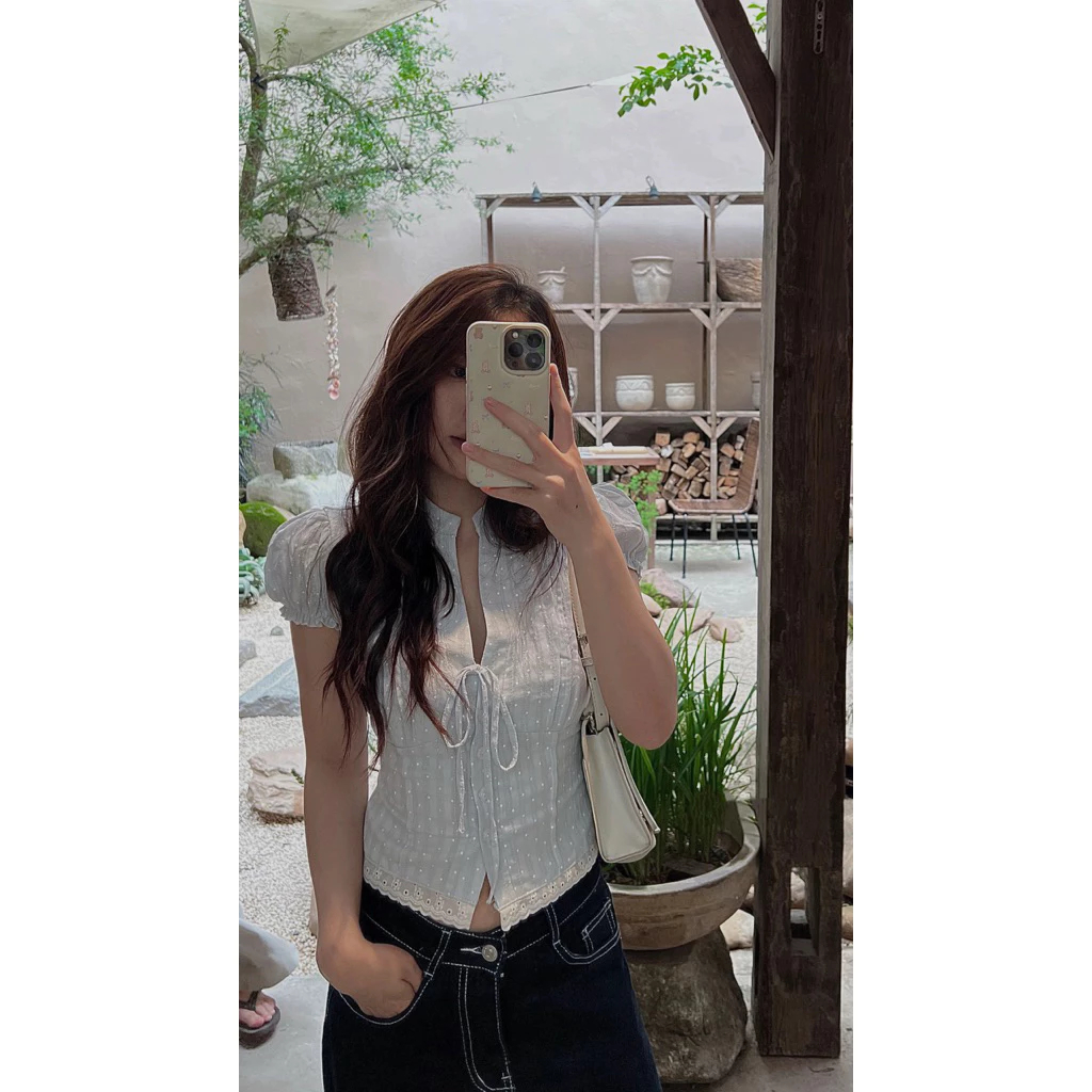 Áo Kiểu Nữ Dáng Croptop Tay Bồng MILA TOP, Chi Tiết Cổ Tàu Tay Bồng Cột Dây Nơ | BigBuy360 - bigbuy360.vn